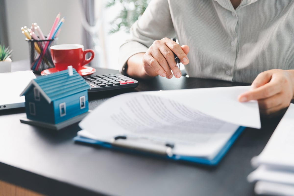 Manitoba homeowner reviewing mortgage renewal options